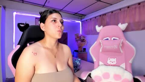 cristal_smith20 online show from March 25, 2026, 12:00 pm