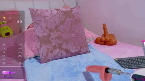 STEFANYIG cristalsubin online show from October 22, 2025, 2:06 pm