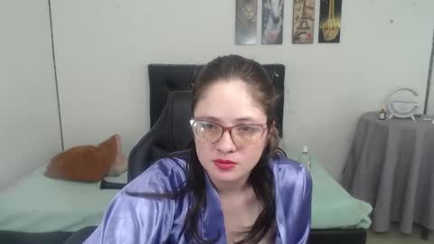 Snapshot of cristaladams6 chatting on December 2, 2024, 9:39 pm CristalAdams online show from December 2, 2024, 9:39 pm