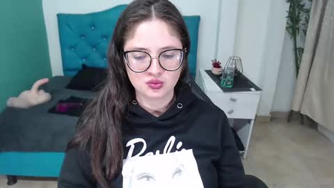 Snapshot of cristaladams6 chatting on January 8, 2025, 8:50 pm CristalAdams online show from January 8, 2025, 8:50 pm