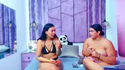 CristalANDzoe online show from February 12, 2026, 2:01 pm
