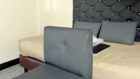 cristale69 online show from September 20, 2025, 3:29 am