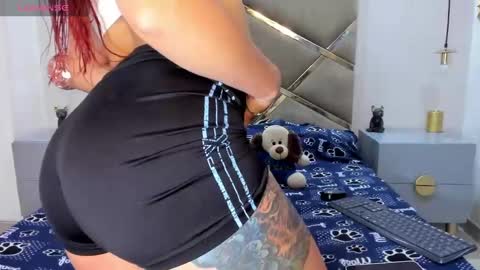  Independent Model online show from February 17, 2025, 3:09 pm