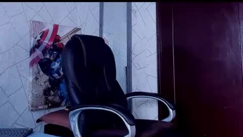 Snapshot of cristian_walker chatting on March 4, 2026, 3:18 pm cristian walker online show from March 4, 2026, 3:18 pm