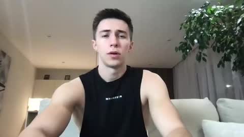 Snapshot of cristianovilla chatting on January 31, 2025, 7:18 pm CristianoHailey online show from January 31, 2025, 7:18 pm