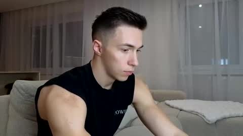 Snapshot of cristianovilla chatting on February 25, 2025, 7:25 pm CristianoHailey online show from February 25, 2025, 7:25 pm