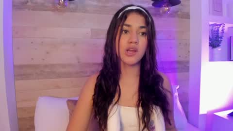 C R I S T I N online show from June 27, 2026, 2:49 am