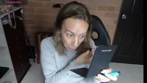 Snapshot of cristin_doll chatting on April 25, 2026, 1:25 pm cristina online show from April 25, 2026, 1:25 pm