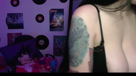 Christina online show from May 27, 2026, 11:24 pm