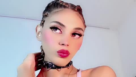 Snapshot of cristinadollsex chatting on February 1, 2025, 10:37 am Cristinadollsex online show from February 1, 2025, 10:37 am