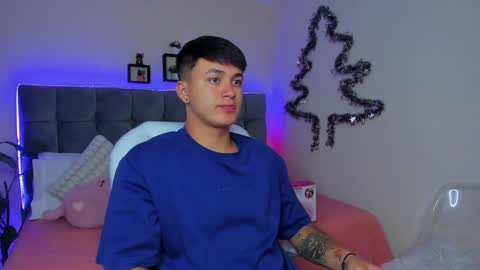 Snapshot of cristopher_strong chatting on January 8, 2025, 12:26 pm Cristopher online show from January 8, 2025, 12:26 pm
