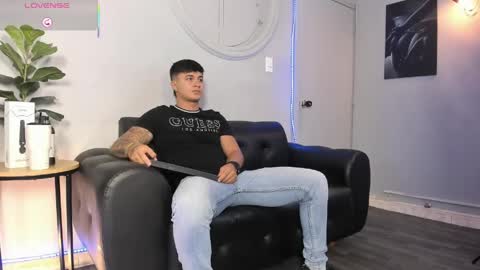 Cristopher online show from May 26, 2026, 12:45 pm