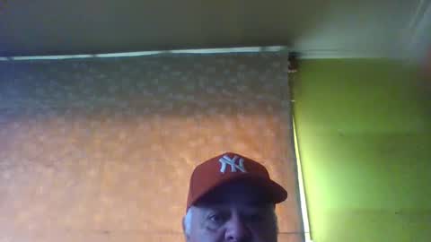 Snapshot of crmperez chatting on January 20, 2025, 8:18 pm crmperez online show from January 20, 2025, 8:18 pm