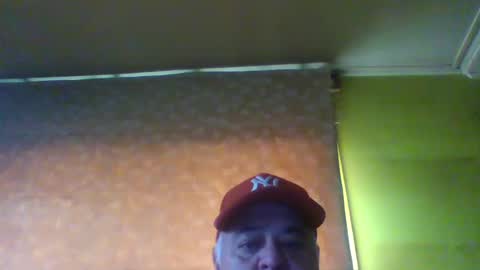 Snapshot of crmperez chatting on March 9, 2025, 6:54 pm crmperez online show from March 9, 2025, 6:54 pm