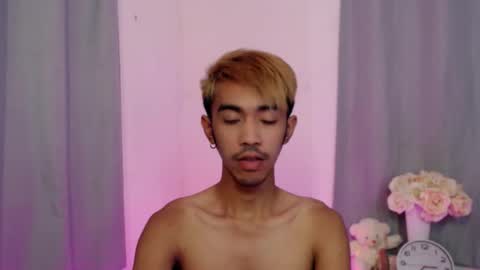 crocodale online show from November 24, 2025, 11:10 am