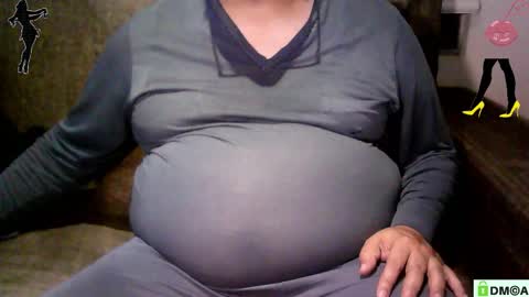 Snapshot of crossdresser64 chatting on October 24, 2025, 3:03 am Linda Cross online show from October 24, 2025, 3:03 am