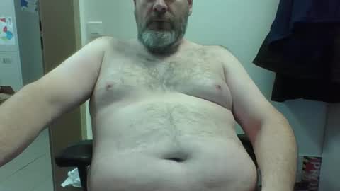 Snapshot of crouch1 chatting on November 12, 2025, 3:51 am Crouch1 online show from November 12, 2025, 3:51 am