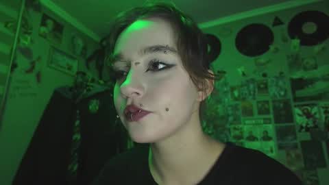 Snapshot of cruella_mira chatting on November 13, 2025, 4:39 pm cruella_mira online show from November 13, 2025, 4:39 pm