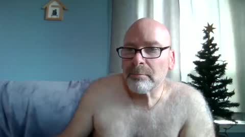 Snapshot of cruising_guy chatting on October 26, 2025, 12:55 pm fun guy online show from October 26, 2025, 12:55 pm