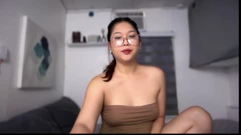 jen online show from July 16, 2026, 5:02 am