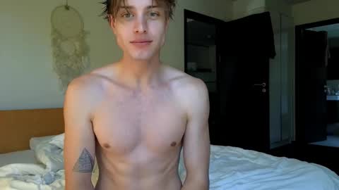 Lin inst lingoodyy online show from December 18, 2025, 4:51 am