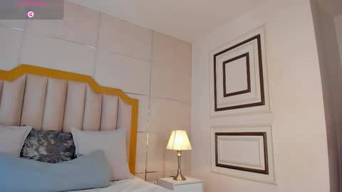 Crystal Rose  online show from March 6, 2026, 11:28 am