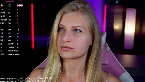 Crystal online show from March 17, 2026, 9:18 pm