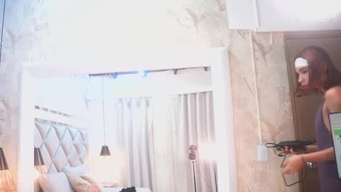 Snapshot of crystal_gilton chatting on February 21, 2026, 7:04 pm crystal_gilton online show from February 21, 2026, 7:04 pm