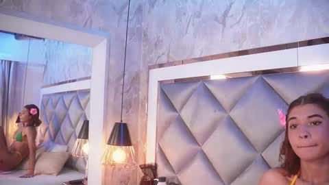 Snapshot of crystal_gilton chatting on February 28, 2026, 7:04 pm crystal_gilton online show from February 28, 2026, 7:04 pm