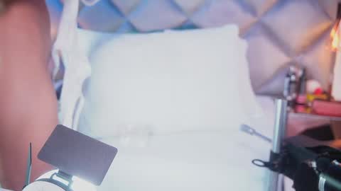 crystal_gilton online show from April 6, 2026, 7:04 pm