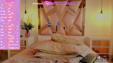 crystal online show from November 5, 2025, 9:04 pm