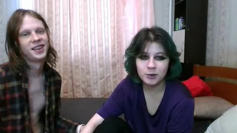 Snapshot of crystal_porn_love chatting on February 4, 2025, 10:10 am Crystal and Marcl online show from February 4, 2025, 10:10 am