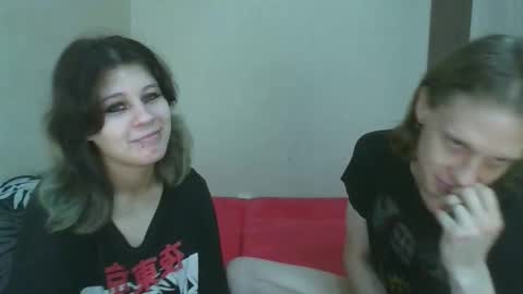 Crystal and Marcl online show from October 6, 2025, 4:48 pm