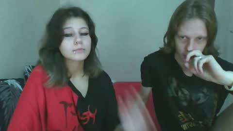 Crystal and Marcl online show from October 9, 2025, 2:48 pm