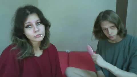 Crystal and Marcl online show from November 10, 2025, 8:19 pm