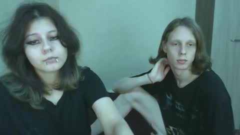 Crystal and Marcl online show from November 13, 2025, 10:08 pm