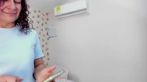 Milf Latina online show from April 1, 2026, 1:41 pm