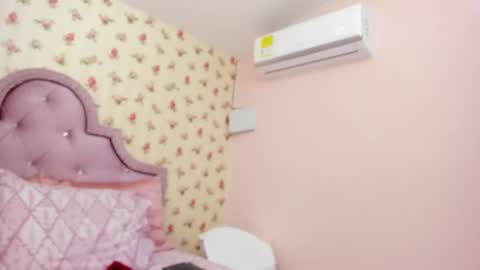 Milf Latina online show from July 15, 2026, 1:27 pm