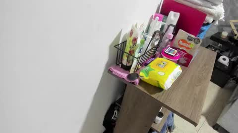 Snapshot of crystalboow chatting on February 19, 2026, 4:25 pm Crystal online show from February 19, 2026, 4:25 pm