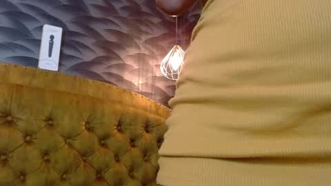 Crystal online show from October 10, 2025, 9:03 pm