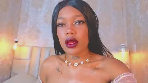 Crystal online show from March 15, 2026, 9:21 pm