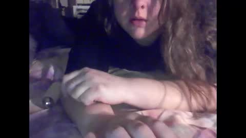 Snapshot of crystalizzzee chatting on February 21, 2026, 10:16 am Herekittykitty69 online show from February 21, 2026, 10:16 am