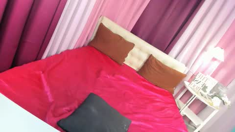 Snapshot of crystalriches chatting on October 11, 2025, 9:19 am crystalriches online show from October 11, 2025, 9:19 am