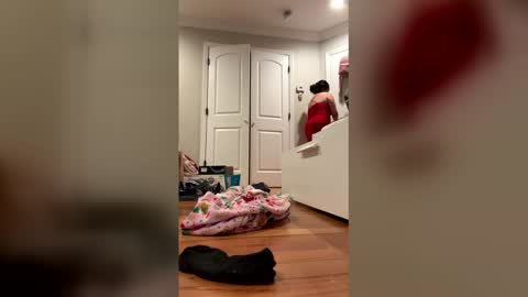 Snapshot of cubanwetdreamdoll chatting on February 22, 2026, 10:52 pm Thick Cuban Laz online show from February 22, 2026, 10:52 pm