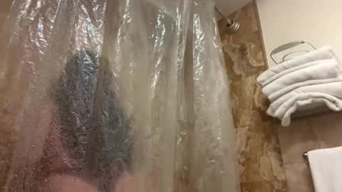 Snapshot of cubanwetdreamdoll chatting on April 8, 2026, 7:25 pm Thick Cuban Laz online show from April 8, 2026, 7:25 pm