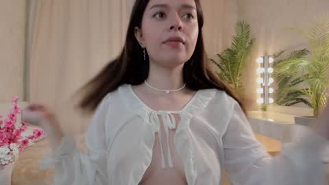 Ellie online show from September 27, 2025, 3:06 pm