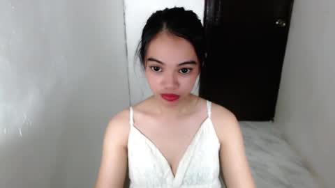 cuddlepunk_bubble online show from May 10, 2026, 8:36 pm