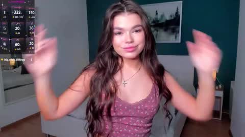 Silvia online show from November 21, 2025, 8:02 am