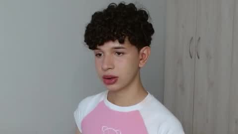 Cuddly online show from February 16, 2025, 5:26 pm