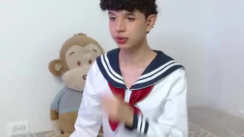 Cuddly online show from September 10, 2025, 6:13 am